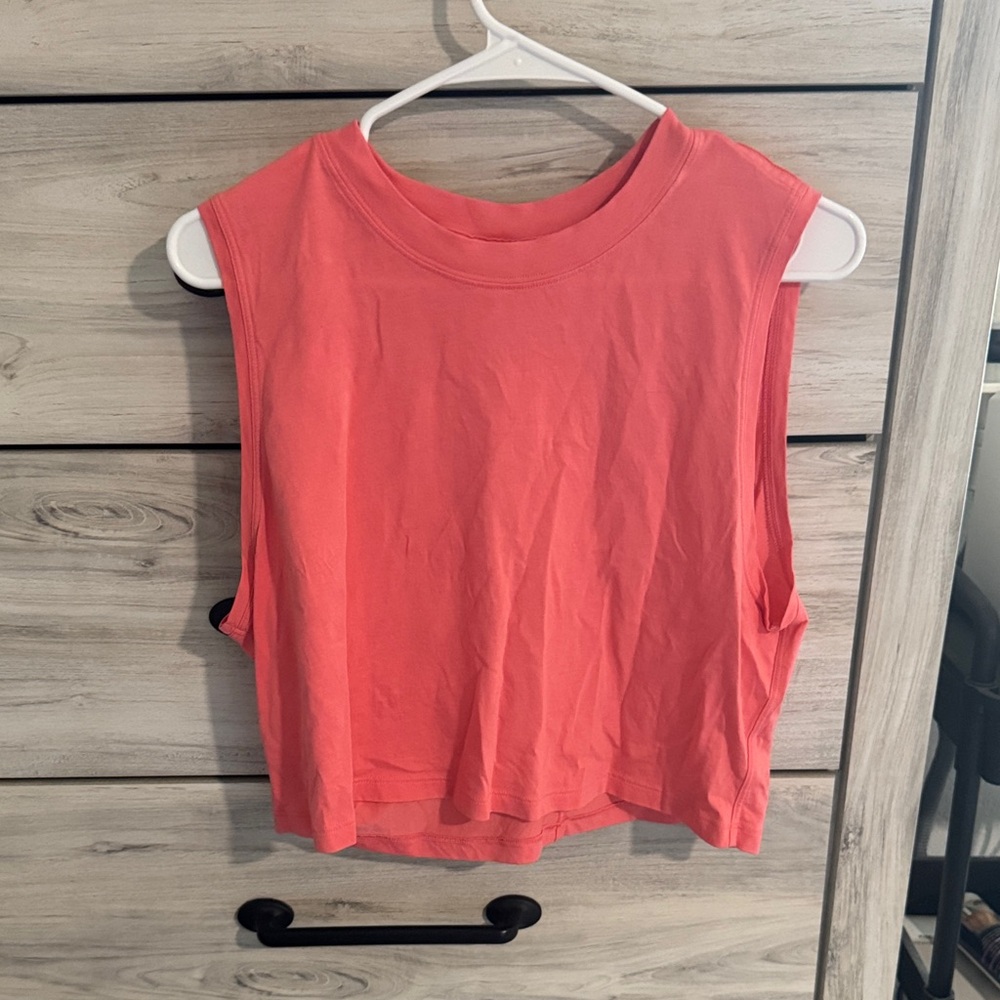 Lululemon crop tank